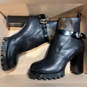 Louis Vuitton Star Trail Ankle Boot